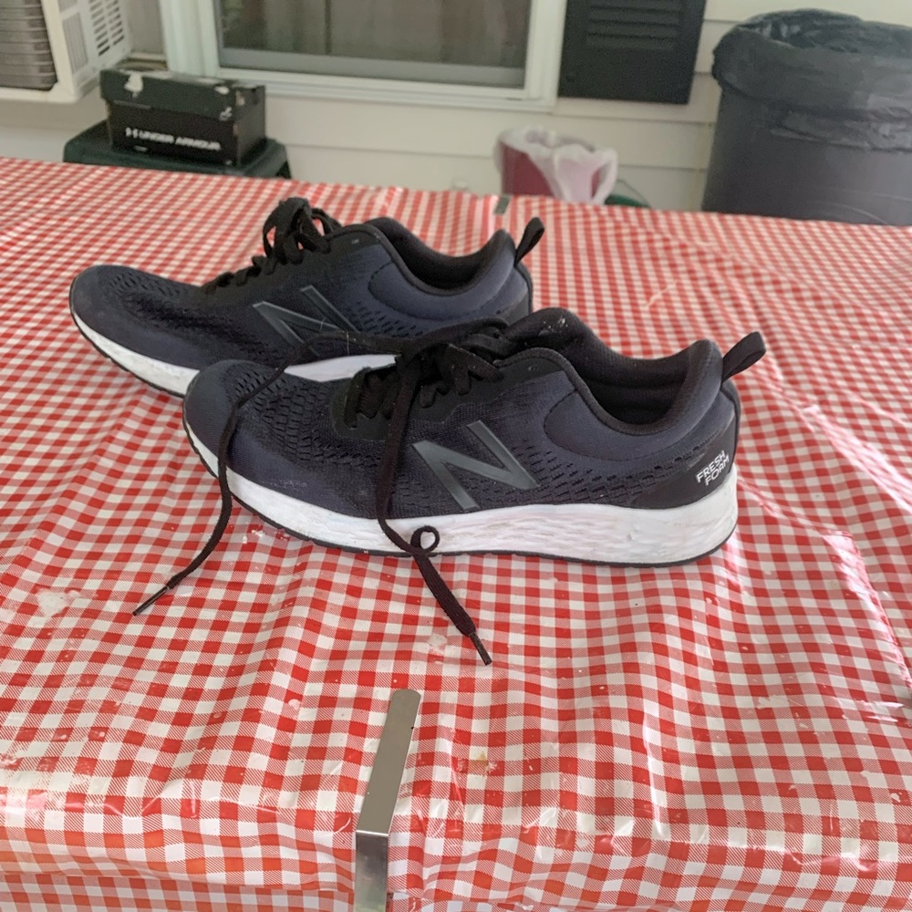 Woman’s new balance sneakers